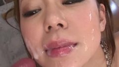 Huge Titty Whore Receives Showered In Sperm After Blowbang